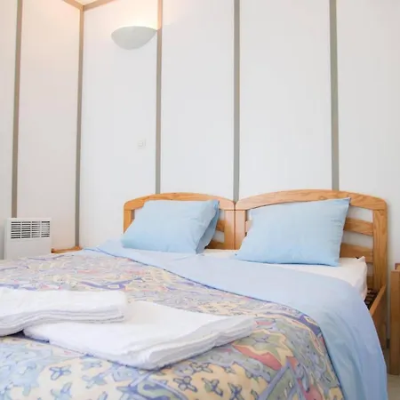 5 Les De Booz 4-6 Personnes Chalet *