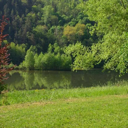 Chalet 5 Les De Booz 4-6 Personnes Saint-Germain-du-Teil
