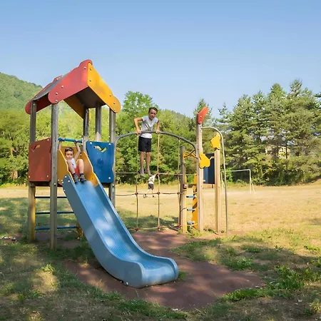 5 Les De Booz 4-6 Personnes Chalet