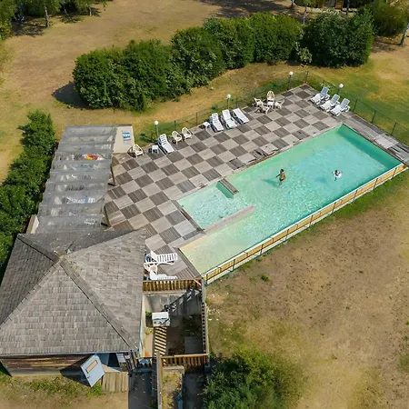 5 Les De Booz 4-6 Personnes Chalet